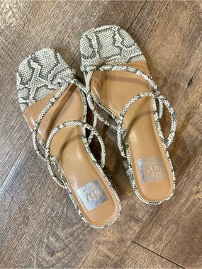 Dolce Vita Snake-Print Braided Strap Slide Sandals in Tan Size 7.5 US